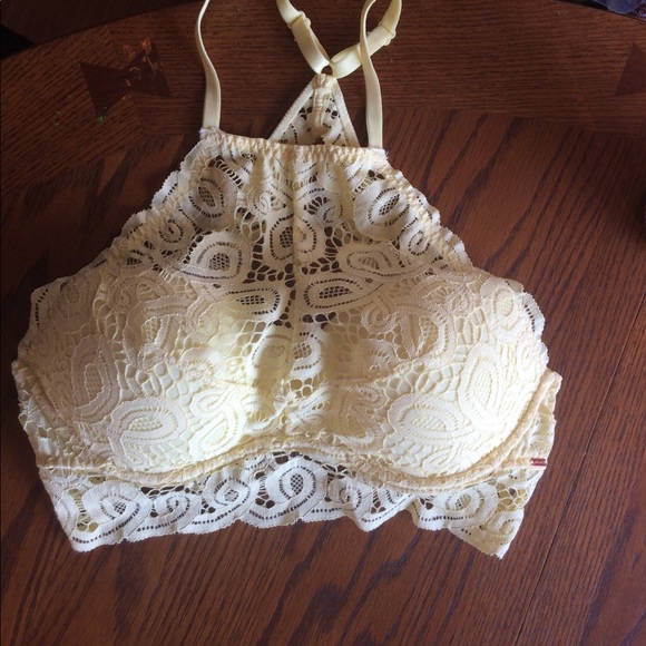 Lace halter top - Picture 2 of 2